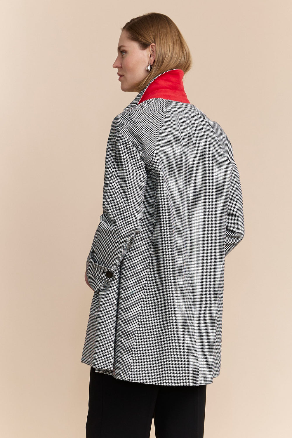 Manteau en pied-de-poule