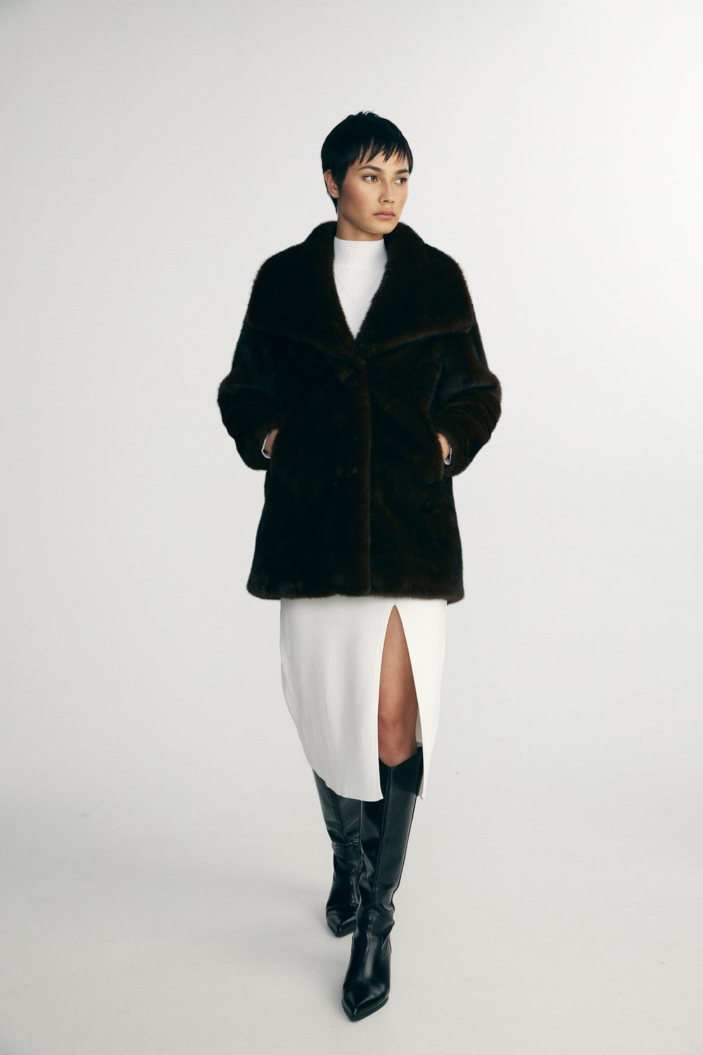 Manteau en fausse fourrure