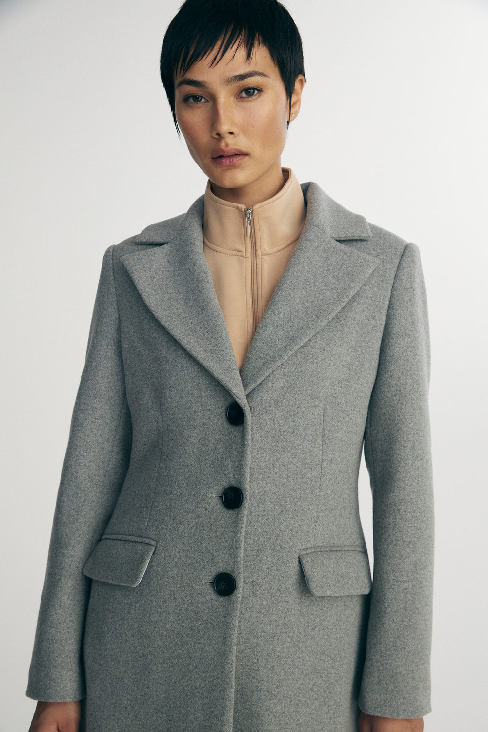 Long manteau avec col amovible en fausse fourrure