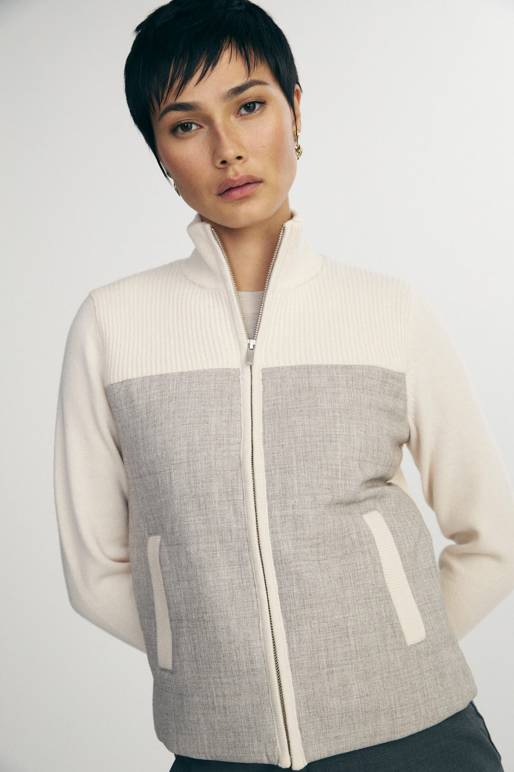 Blouson en tissu matelassé et en tricot