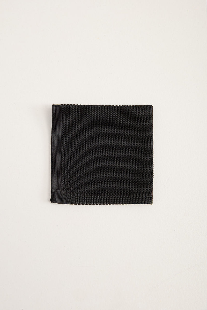 Knit pocket square