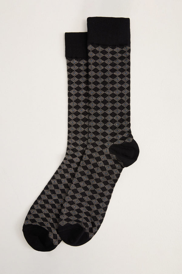 Diamond pattern socks