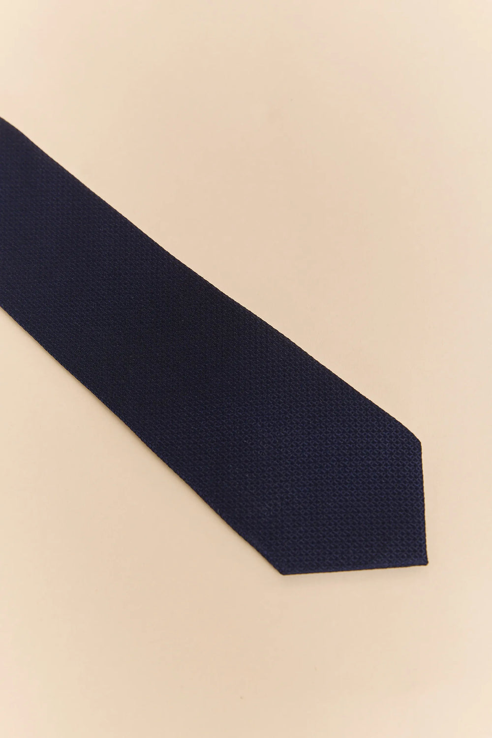 Solid Grosgrain silk tie