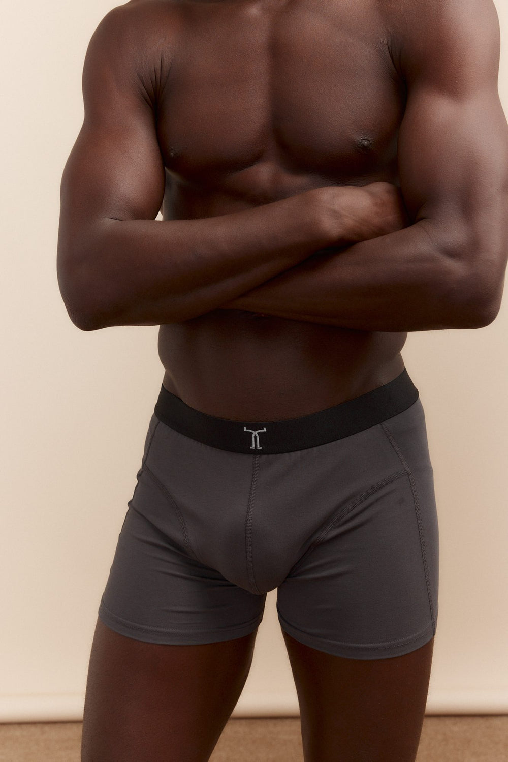 Boxer court uni