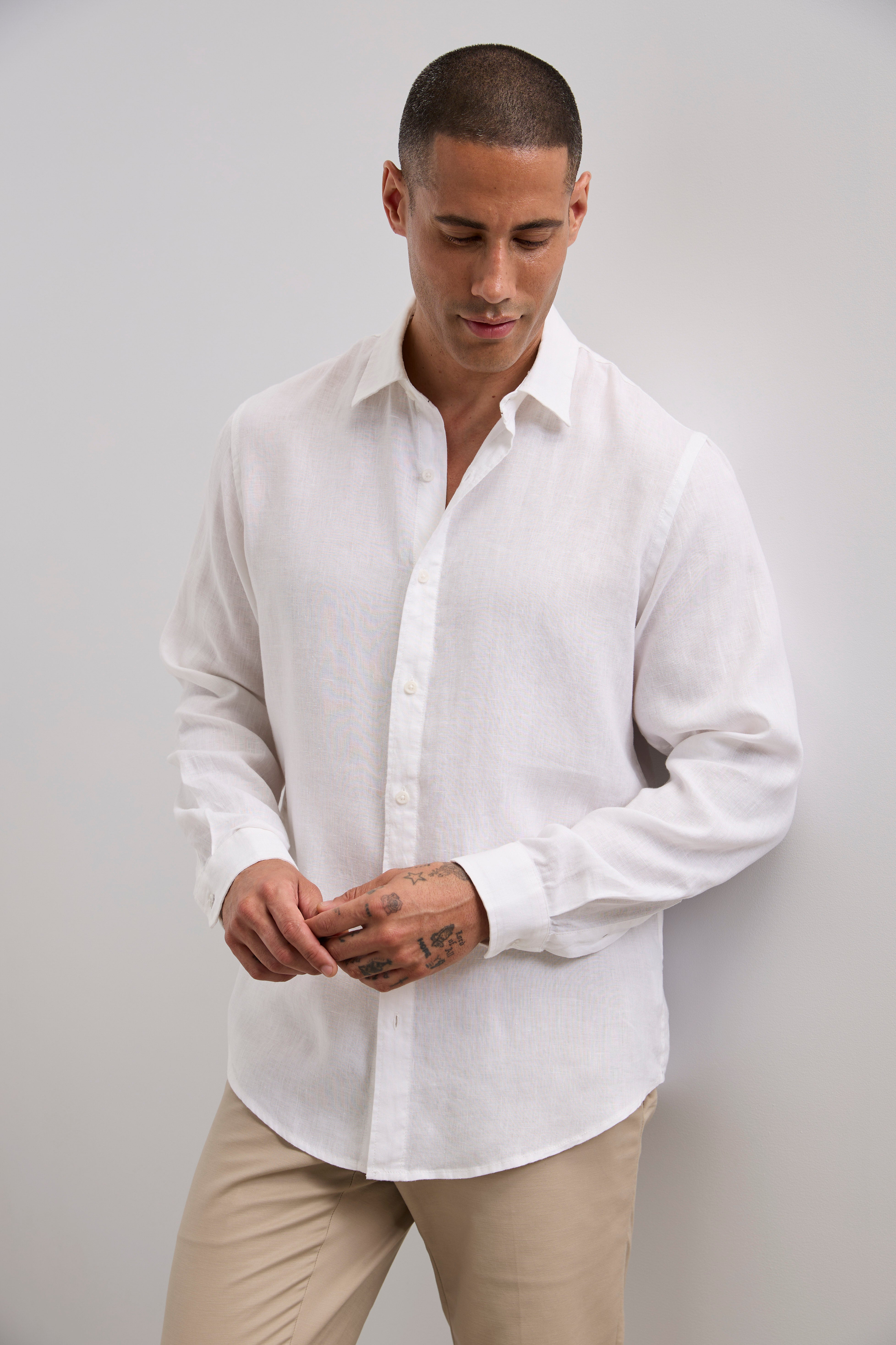 Chemise de lin semi-ajustée