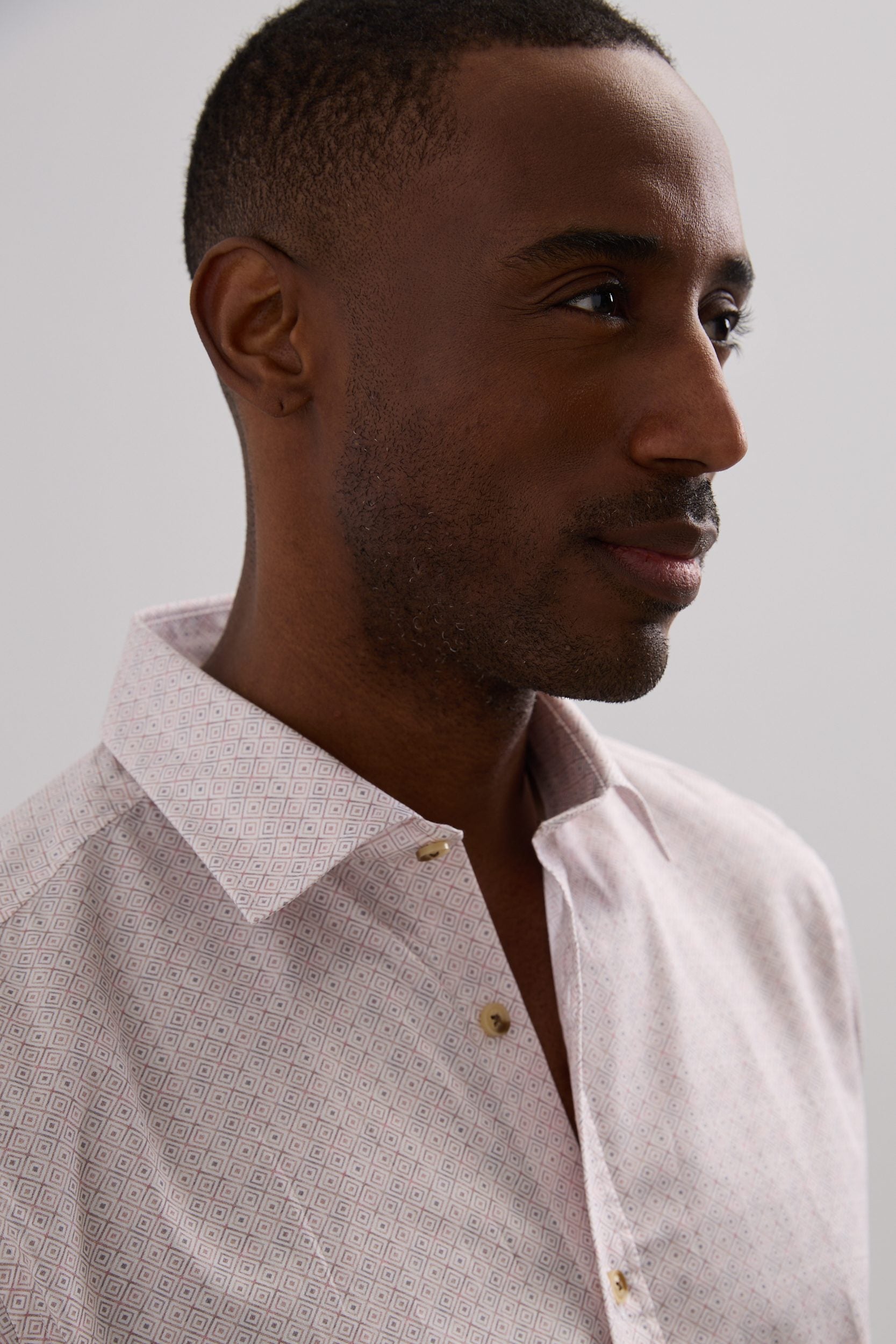 Printed poplin fitted shirt