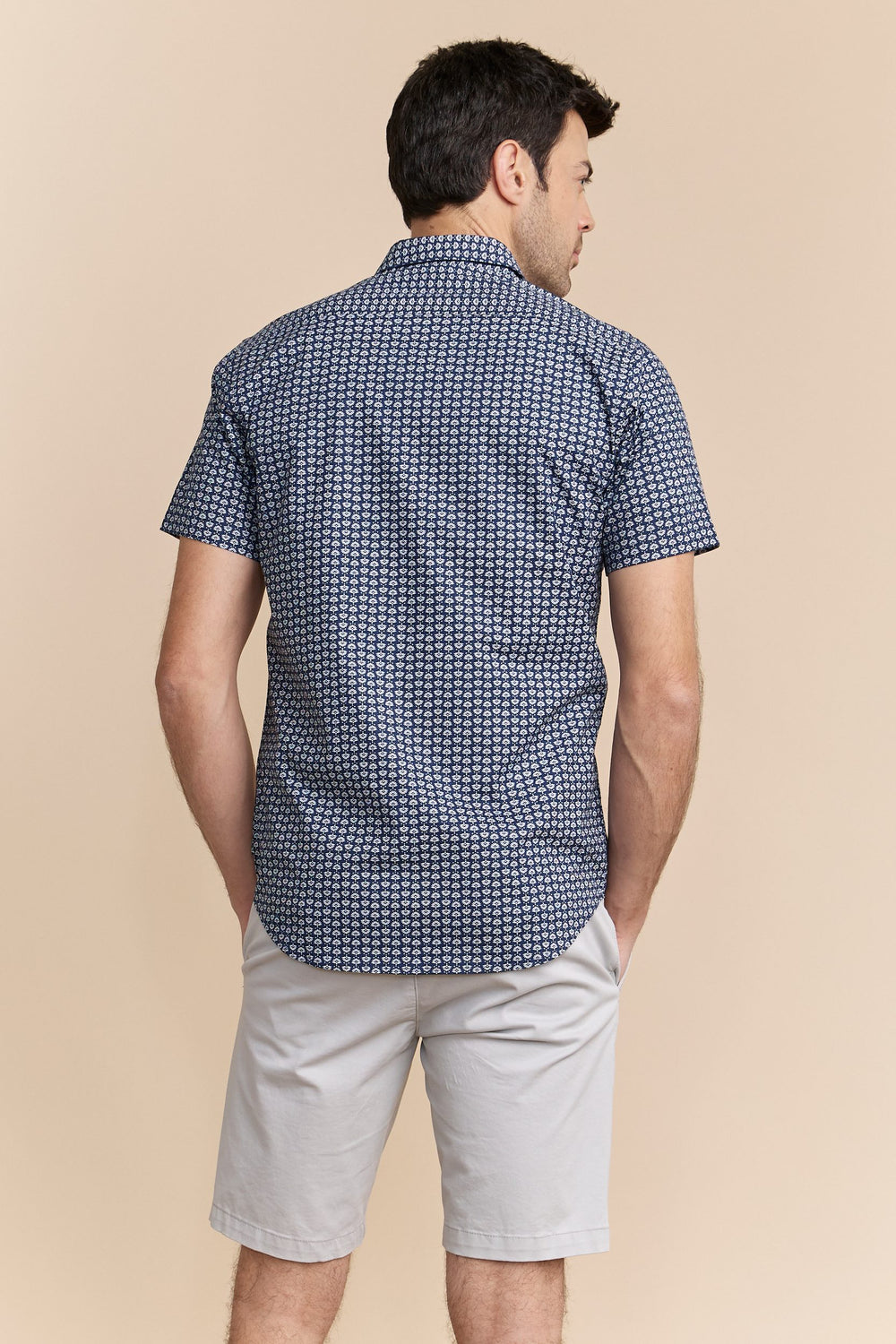 Chemise ajustée extensible à manches courtes