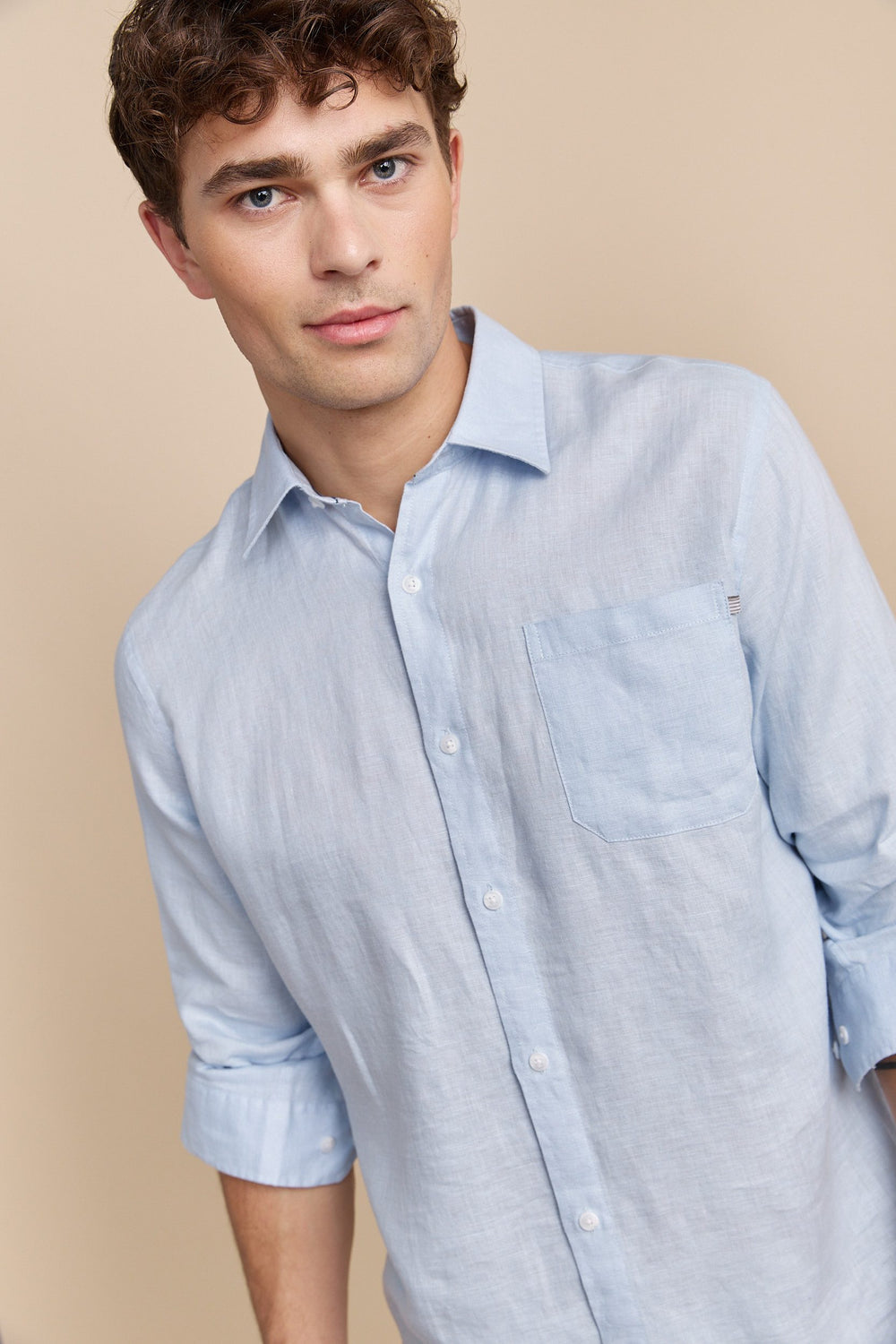 Chemise semi-ajustée en lin