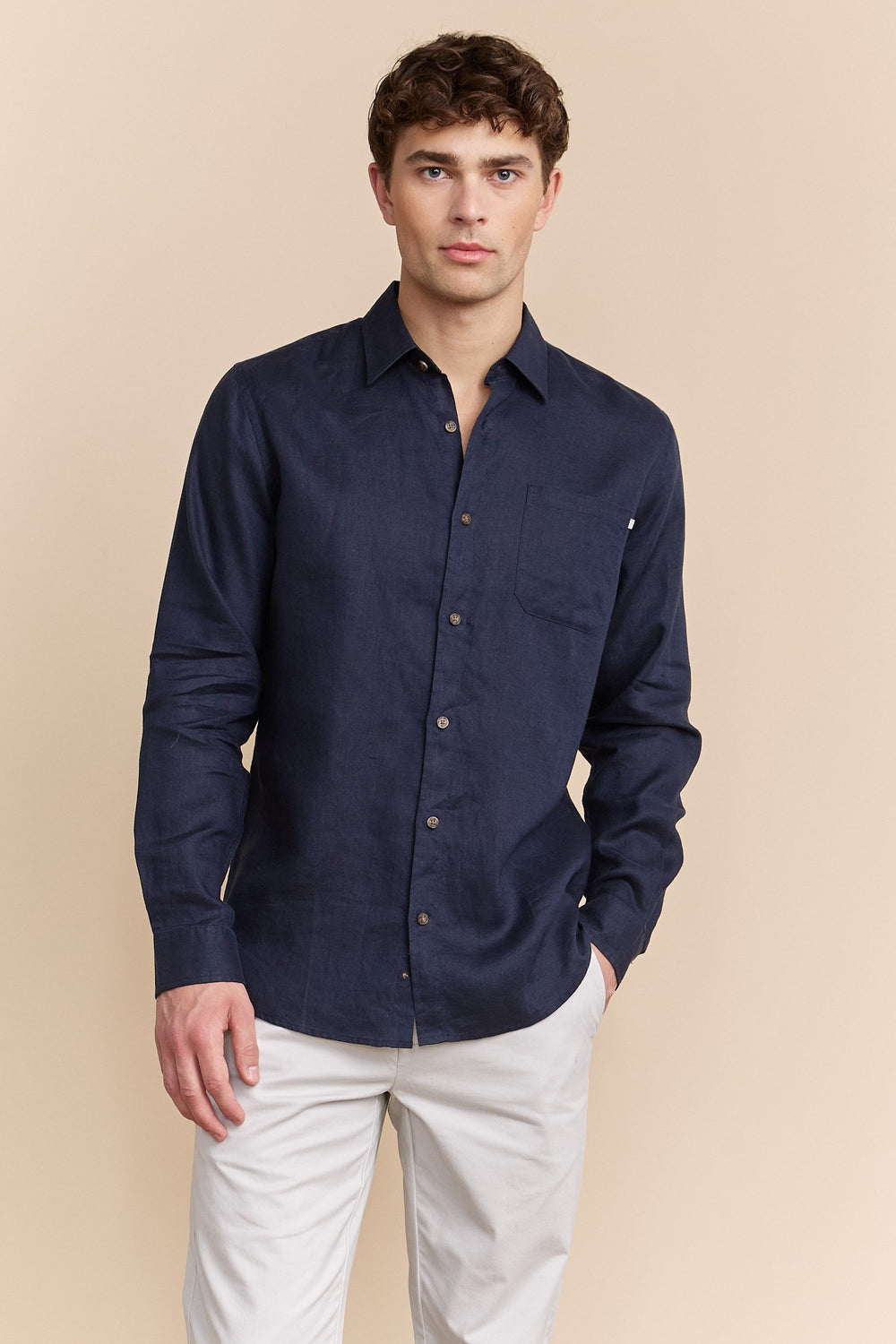 Chemise semi-ajustée en lin