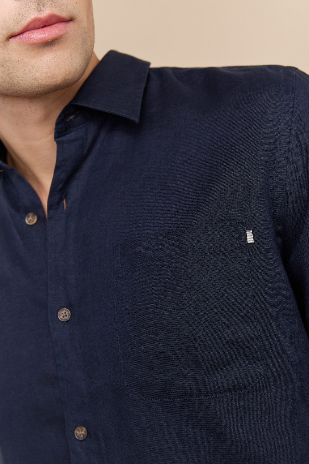 Chemise semi-ajustée en lin