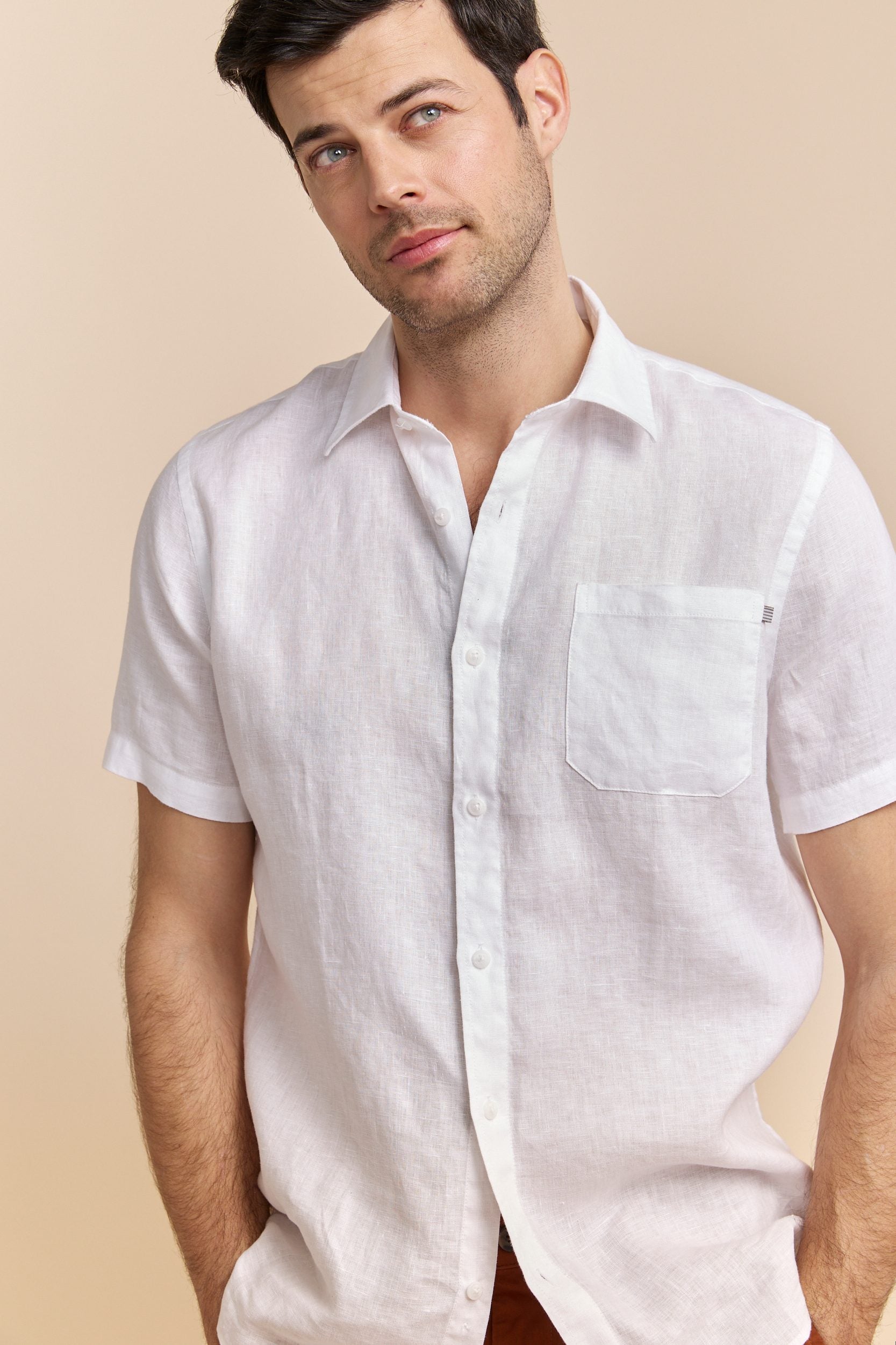 Chemise en lin à manches courtes
