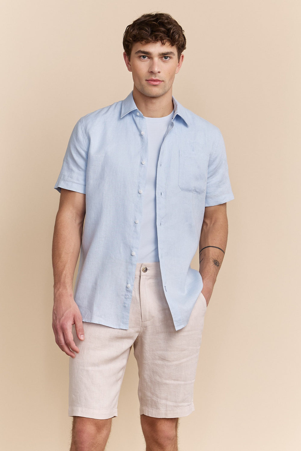 Chemise en lin à manches courtes