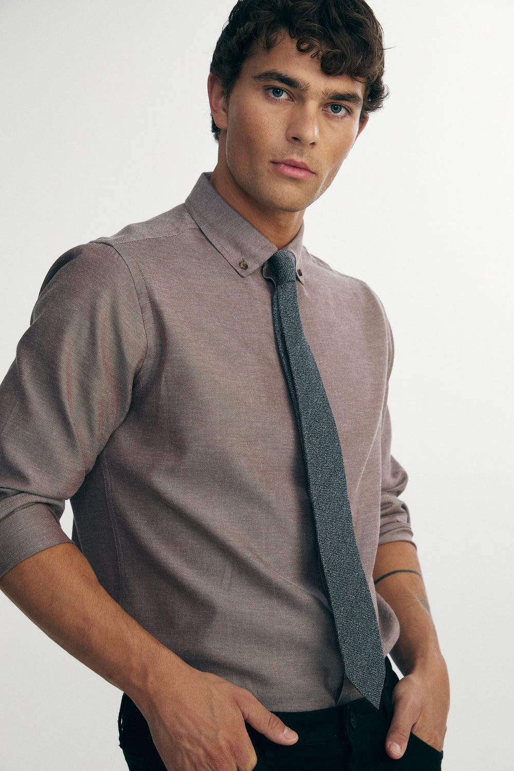 Semi-fitted oxford shirt