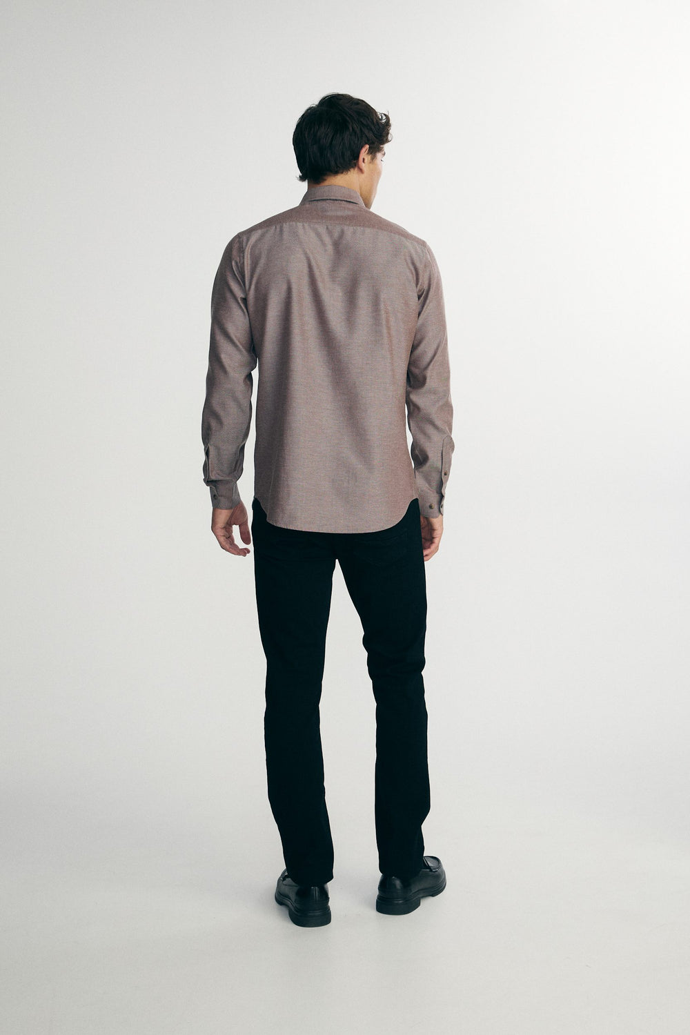 Semi-fitted oxford shirt