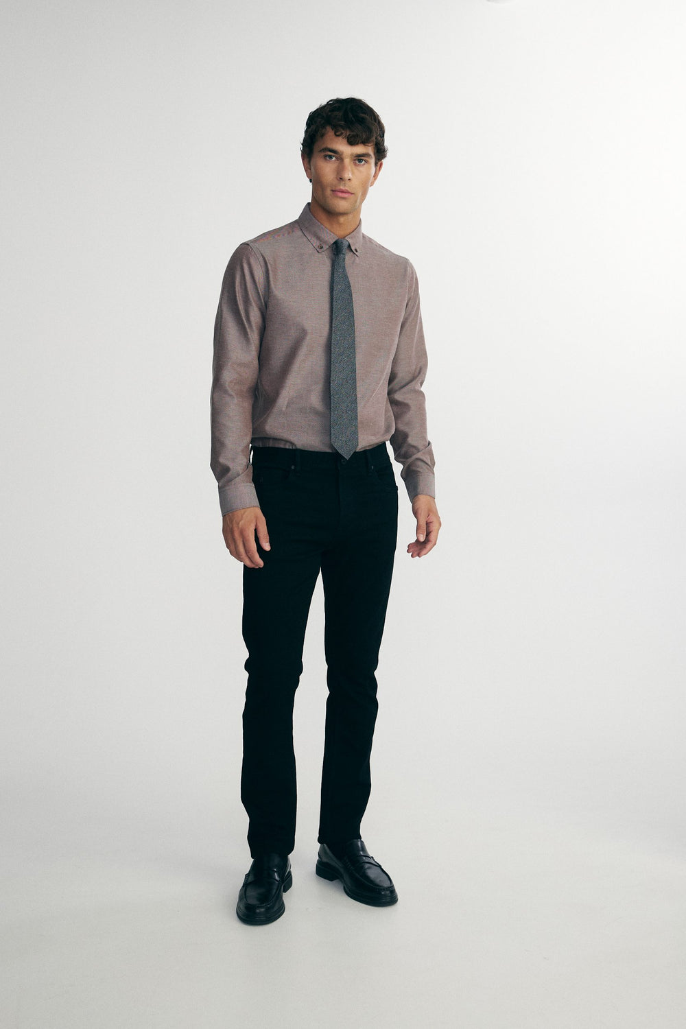 Semi-fitted oxford shirt