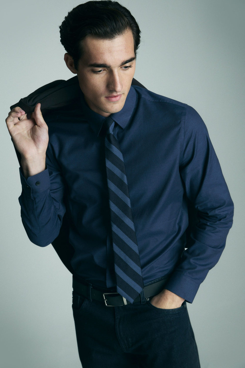 Semi-fitted shirt
