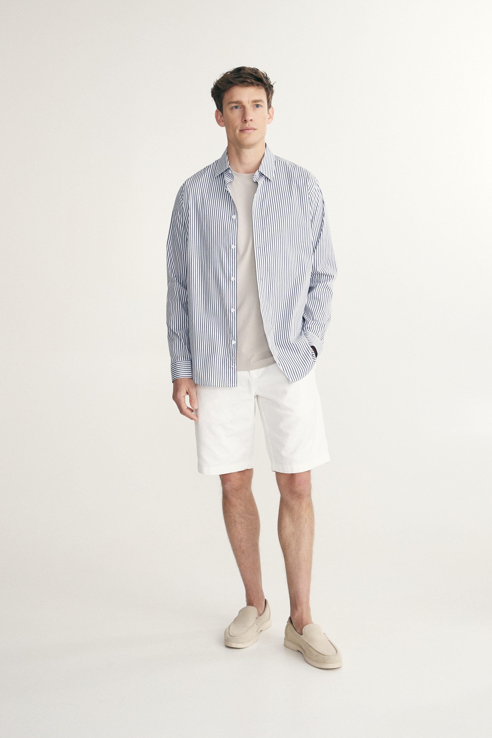 Semi-fitted striped shirt