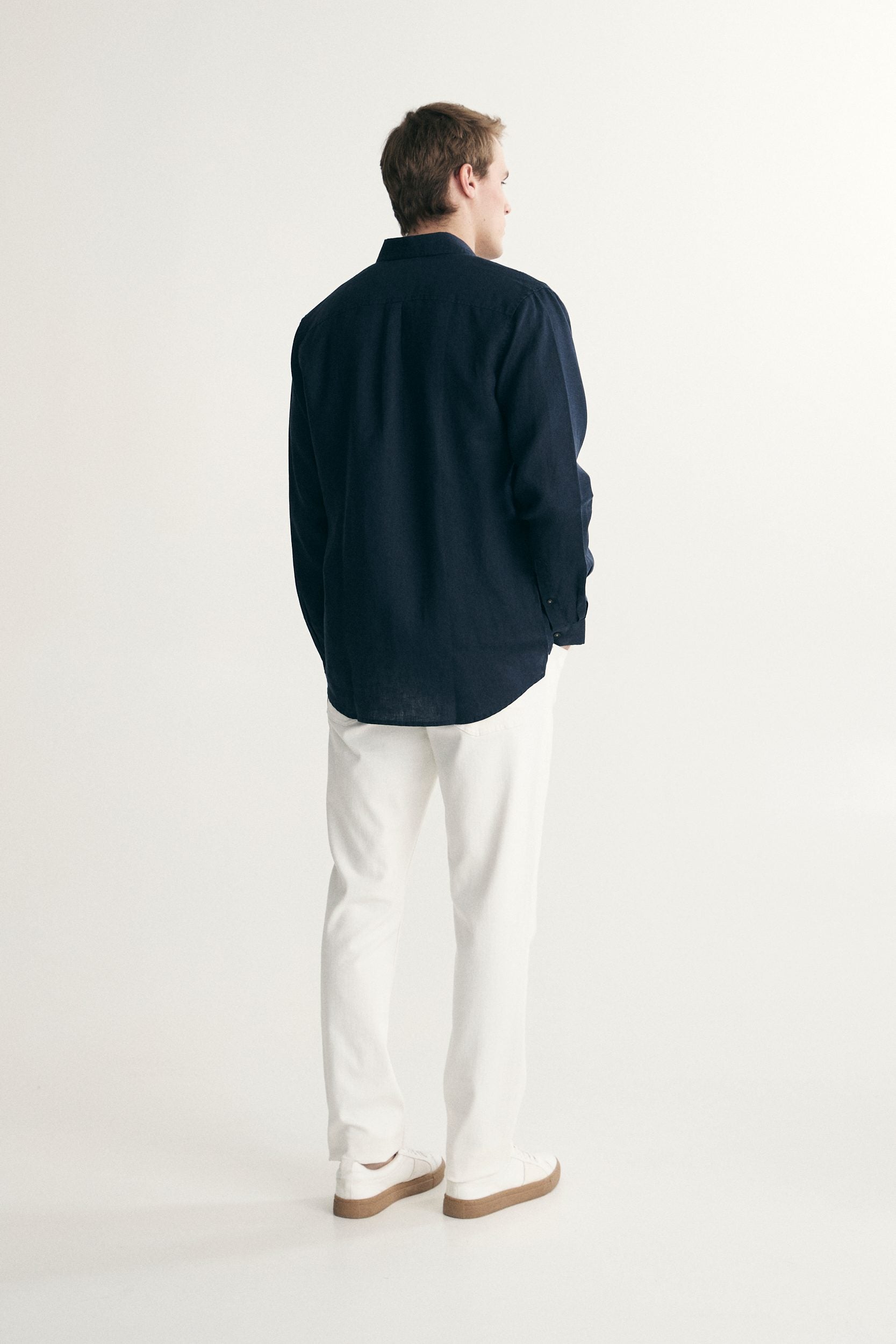 Semi-Fitted Linen shirt