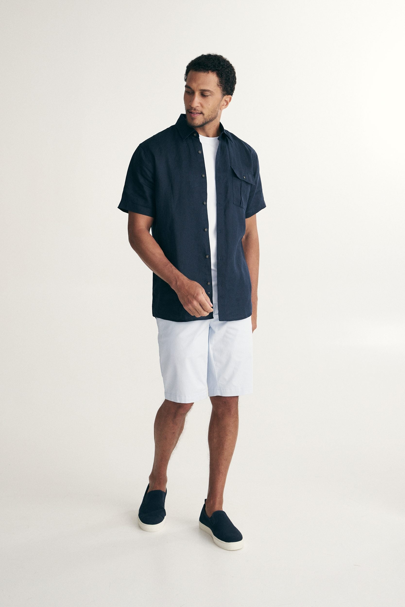 Semi-Fitted short sleeves linen shirt