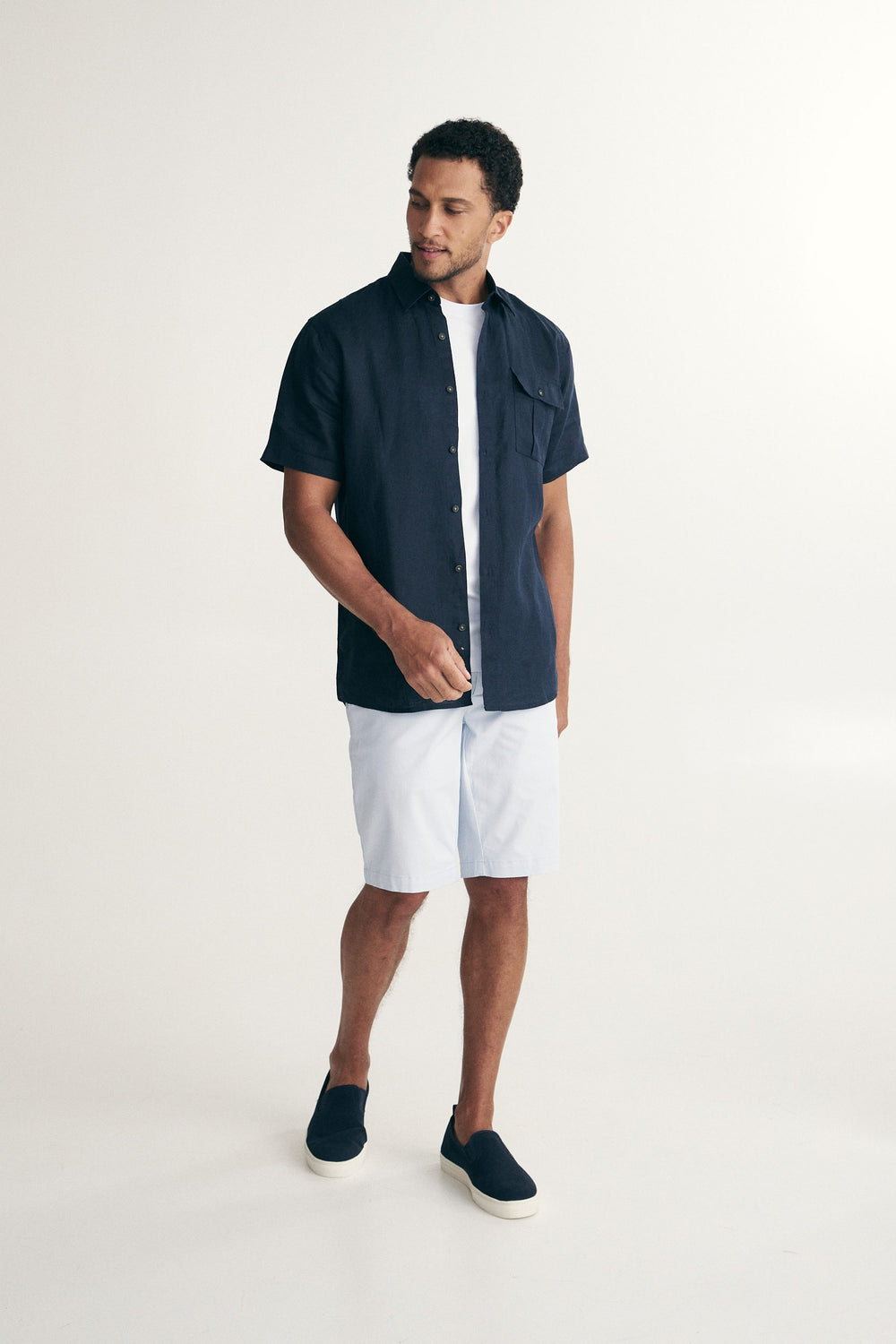 Semi-Fitted short sleeves linen shirt