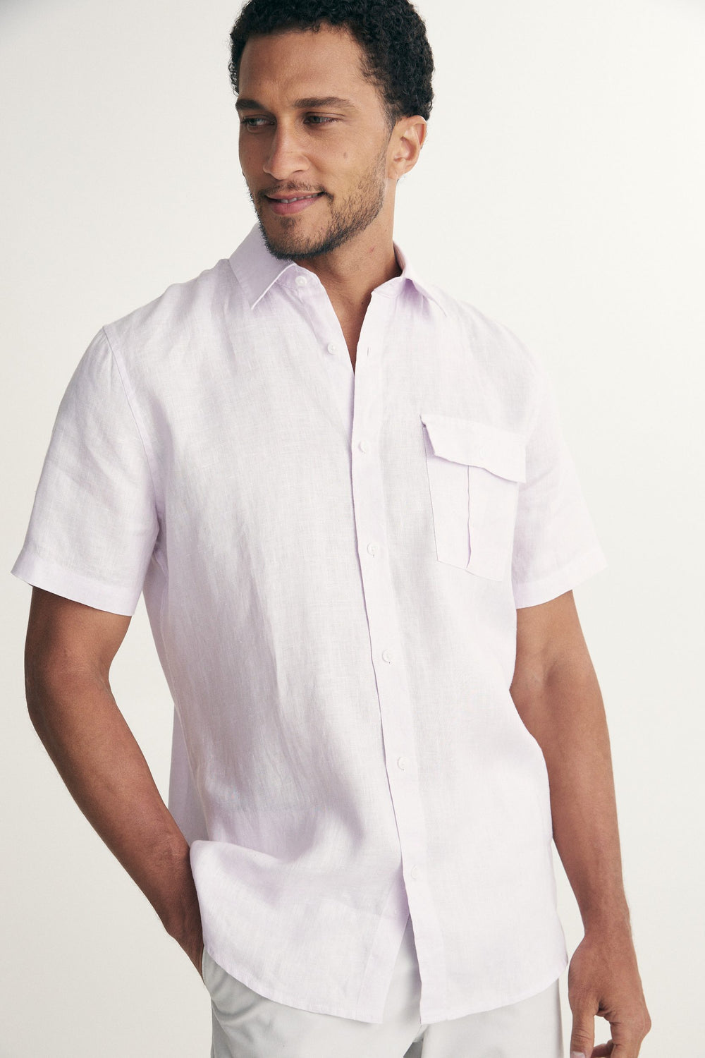 Semi-Fitted short sleeves linen shirt