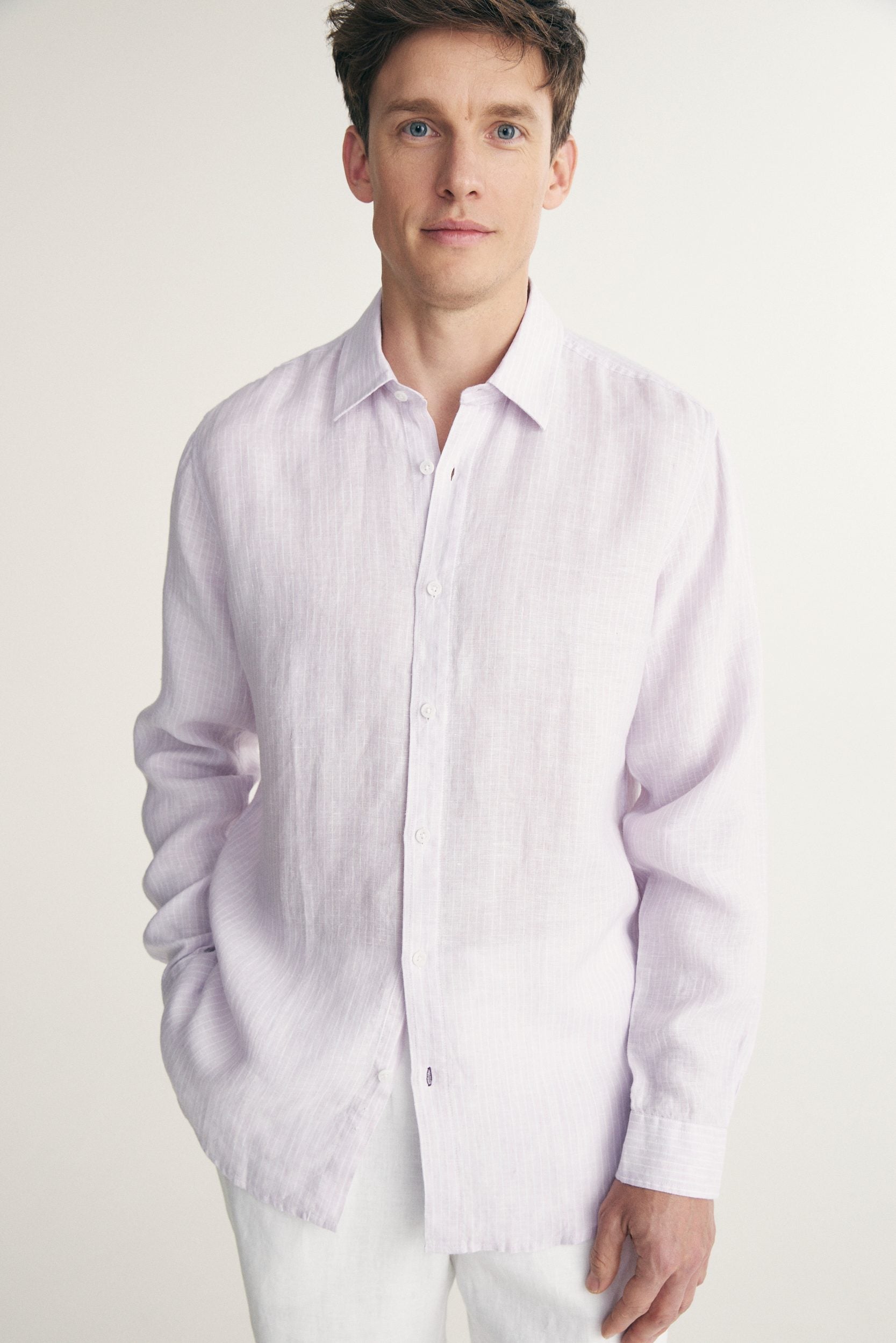 Chemise semi-ajustée avec rayures en lin