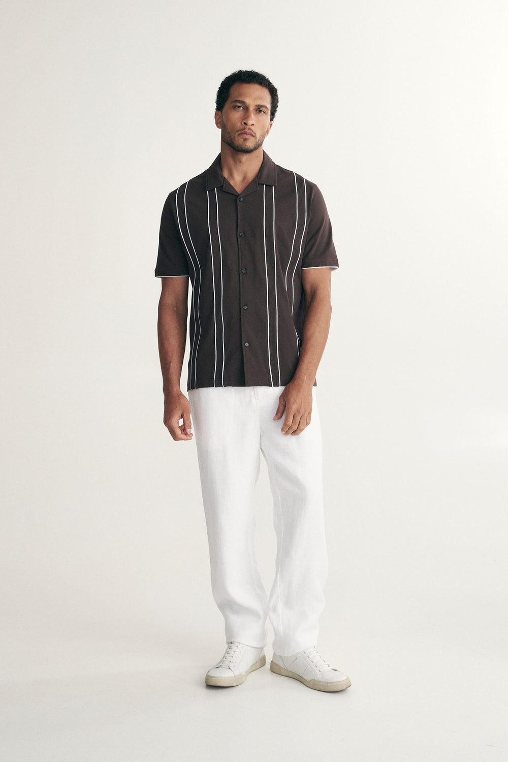 Chemise ajustée à col cubain