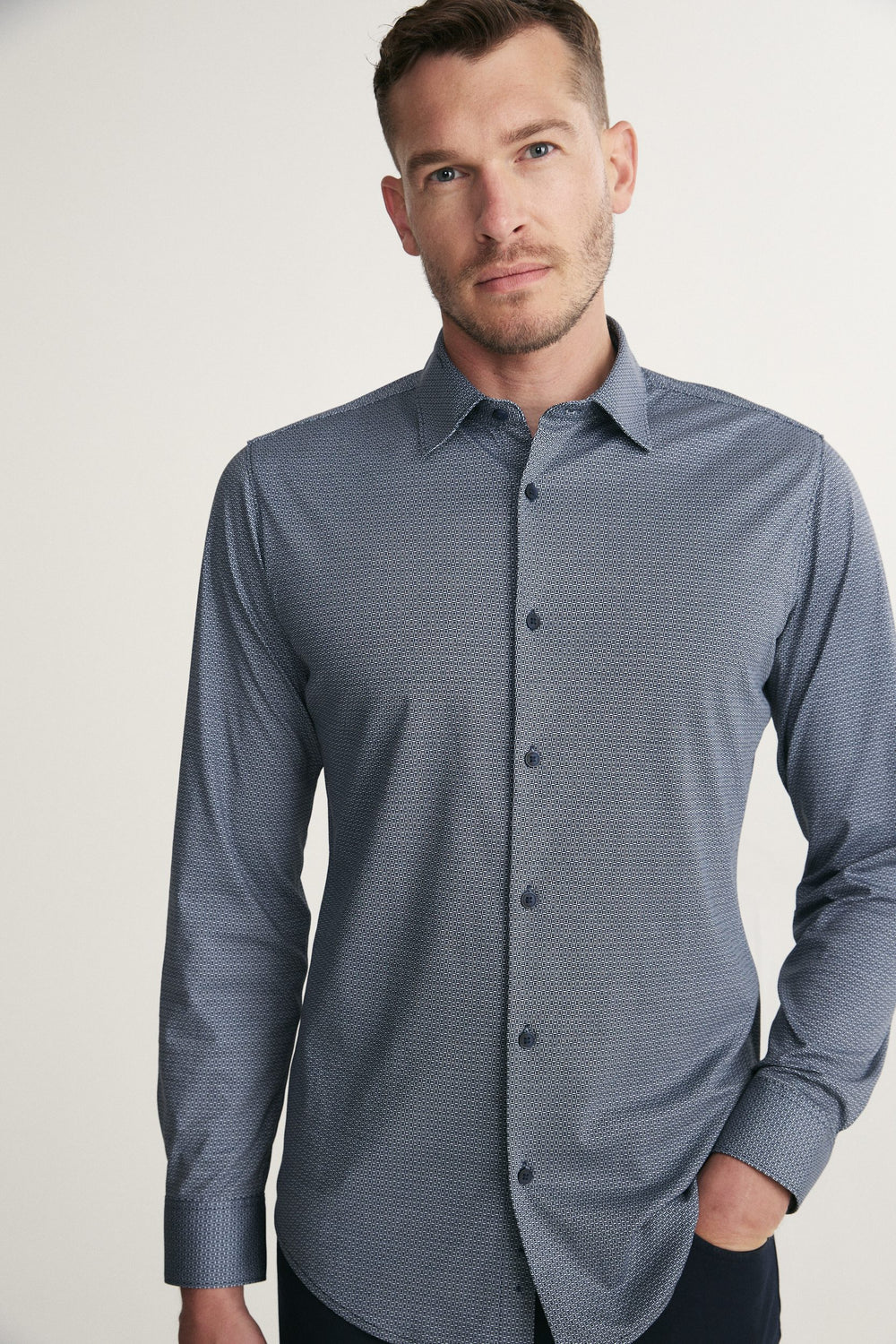 Fitted micro pattern printed shirt