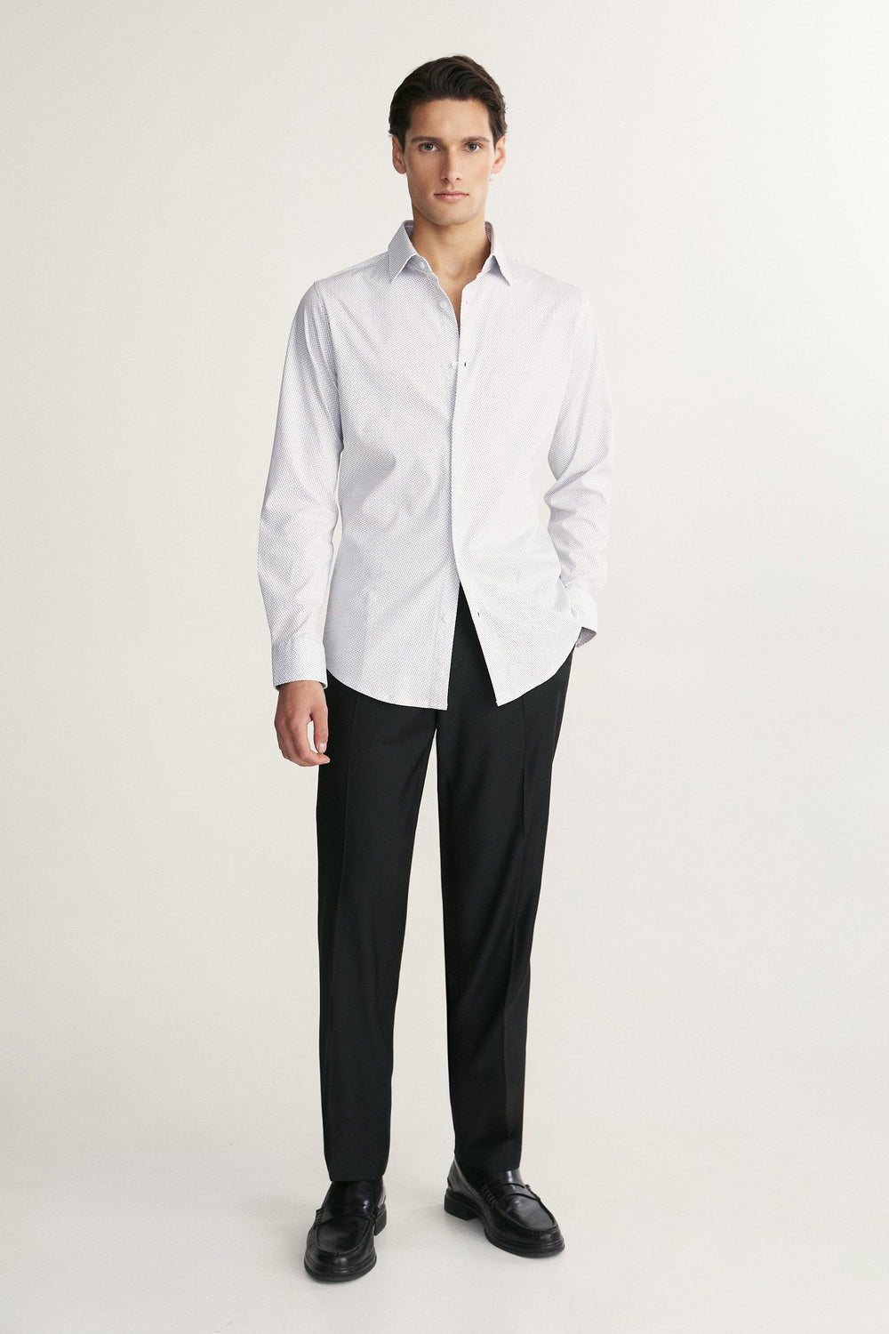 Extra-Fitted graphic print shirt