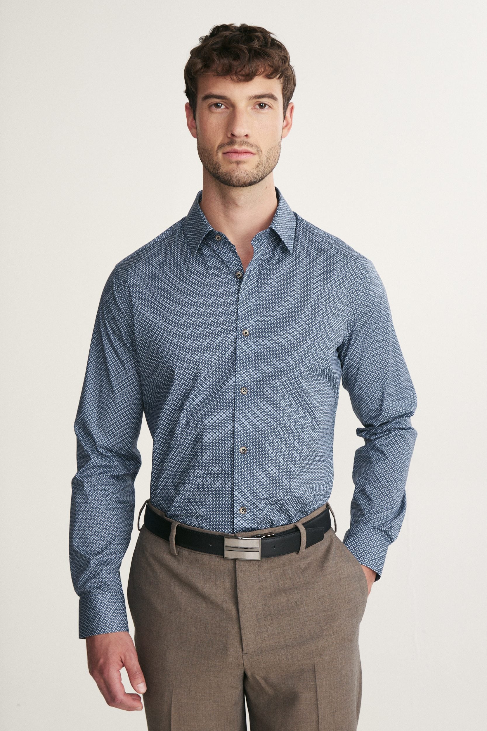 Chemise ajustée imprimé micro motifs