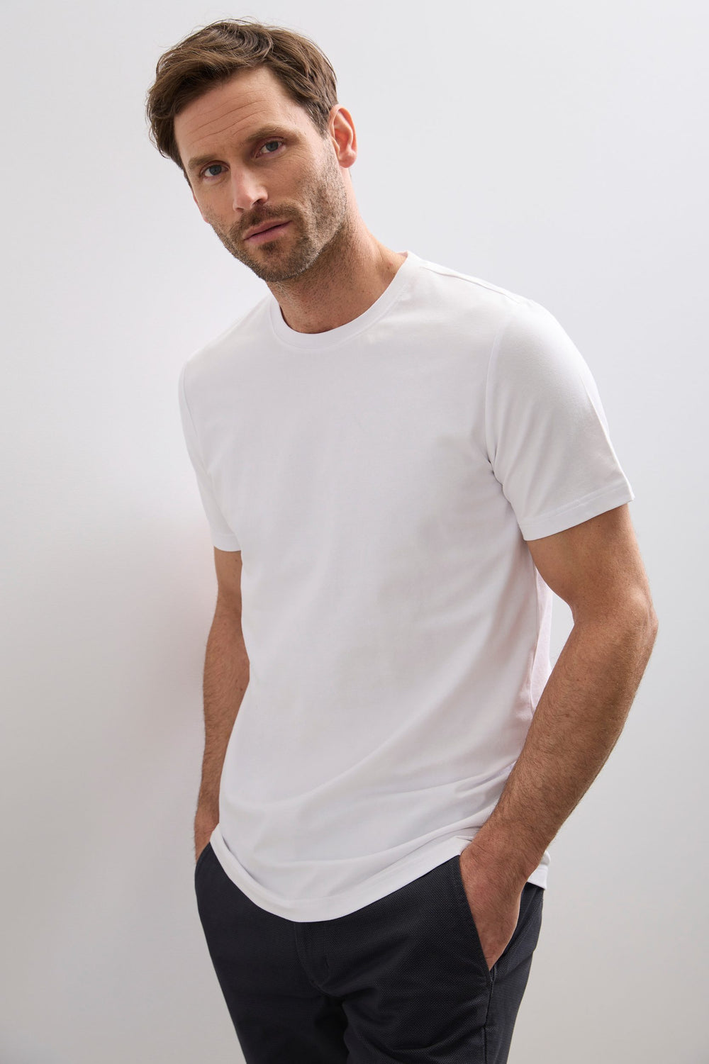 Basic crew neck T-shirt