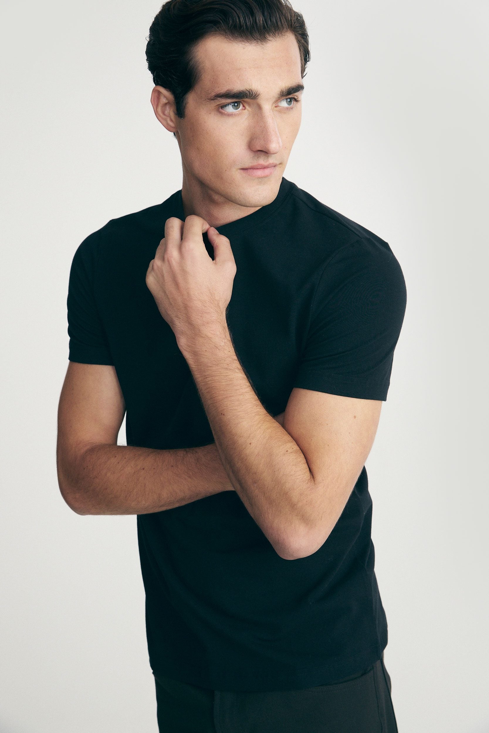 Basic crew neck T-shirt