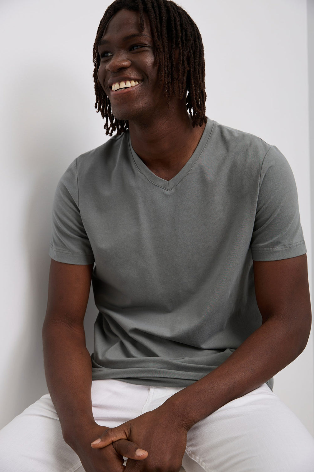 T-shirt essentiel col V