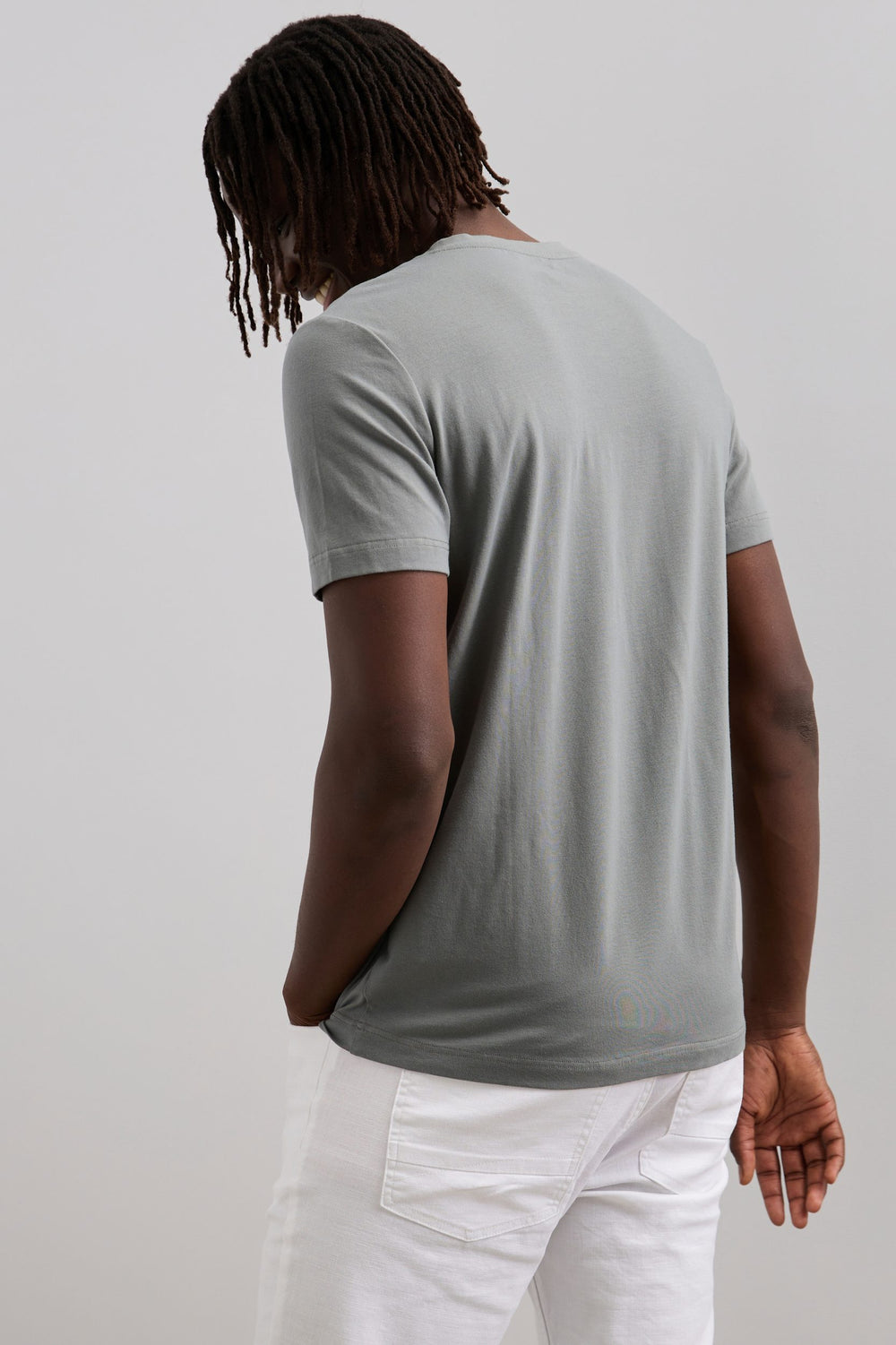 T-shirt essentiel col V