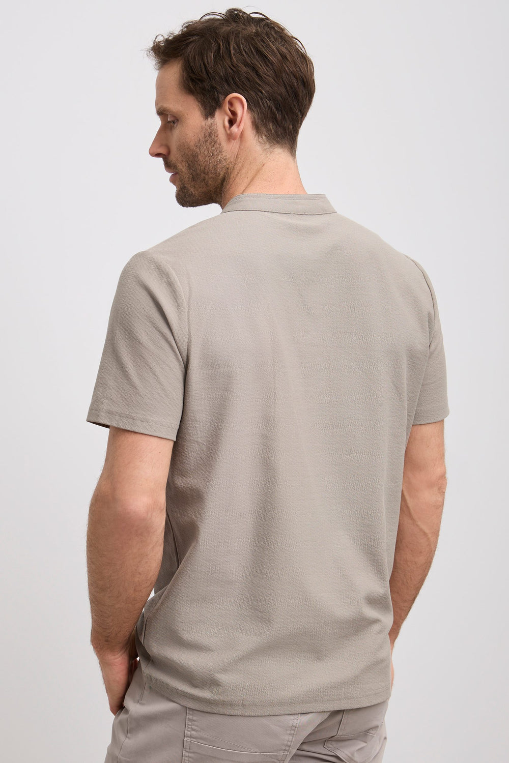 T-shirt henley avec poche