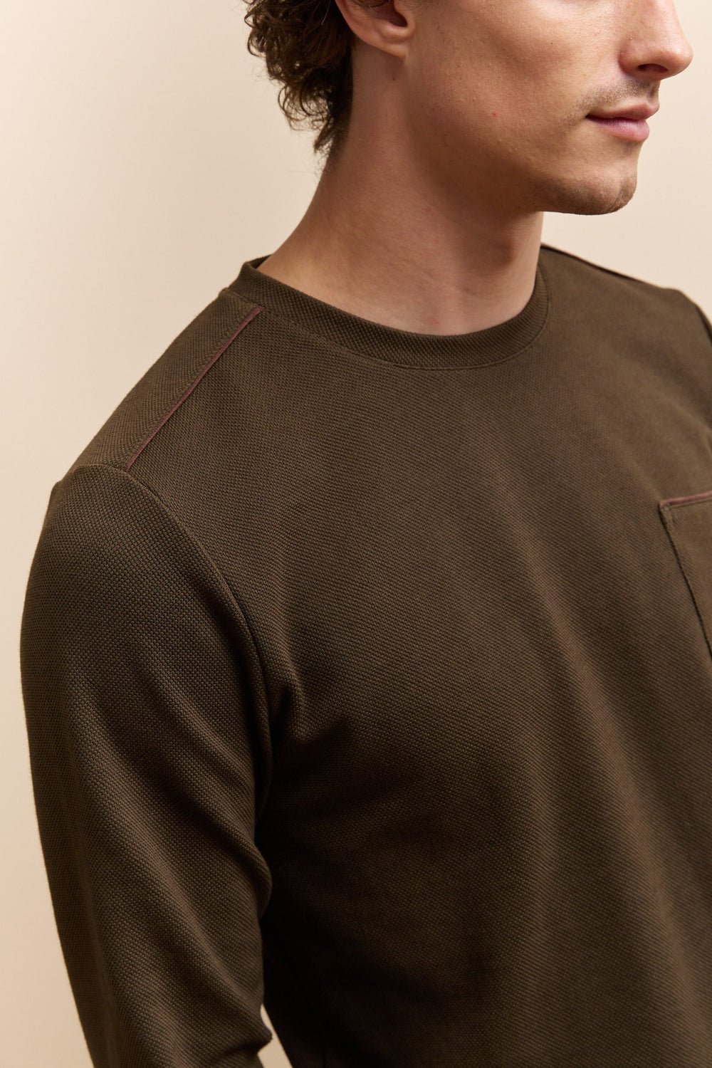 Chandail texturé détails de faux suède