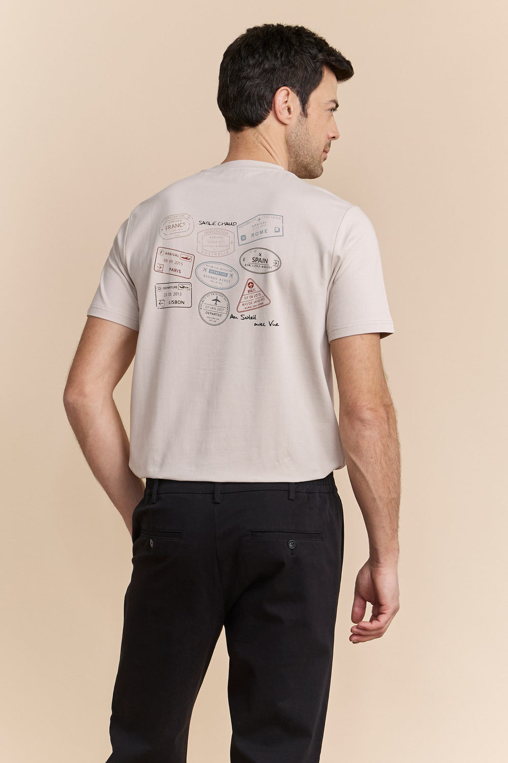 T-shirt with prints on the back