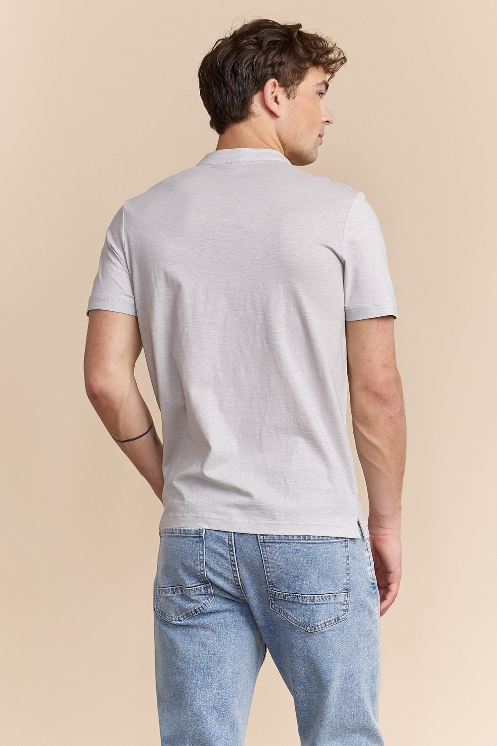 Henley t-shirt with pocket