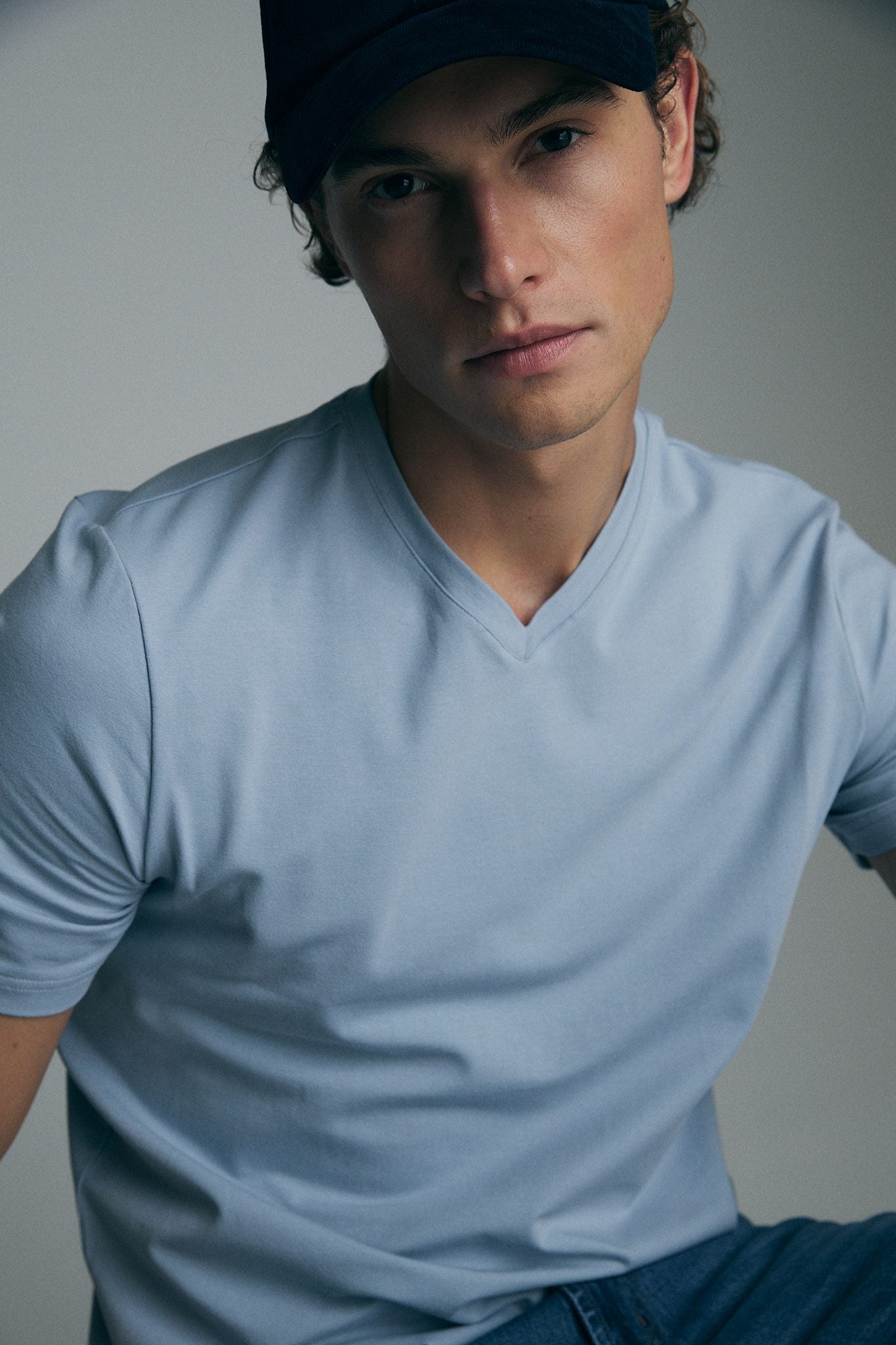 Basic V neck T-shirt