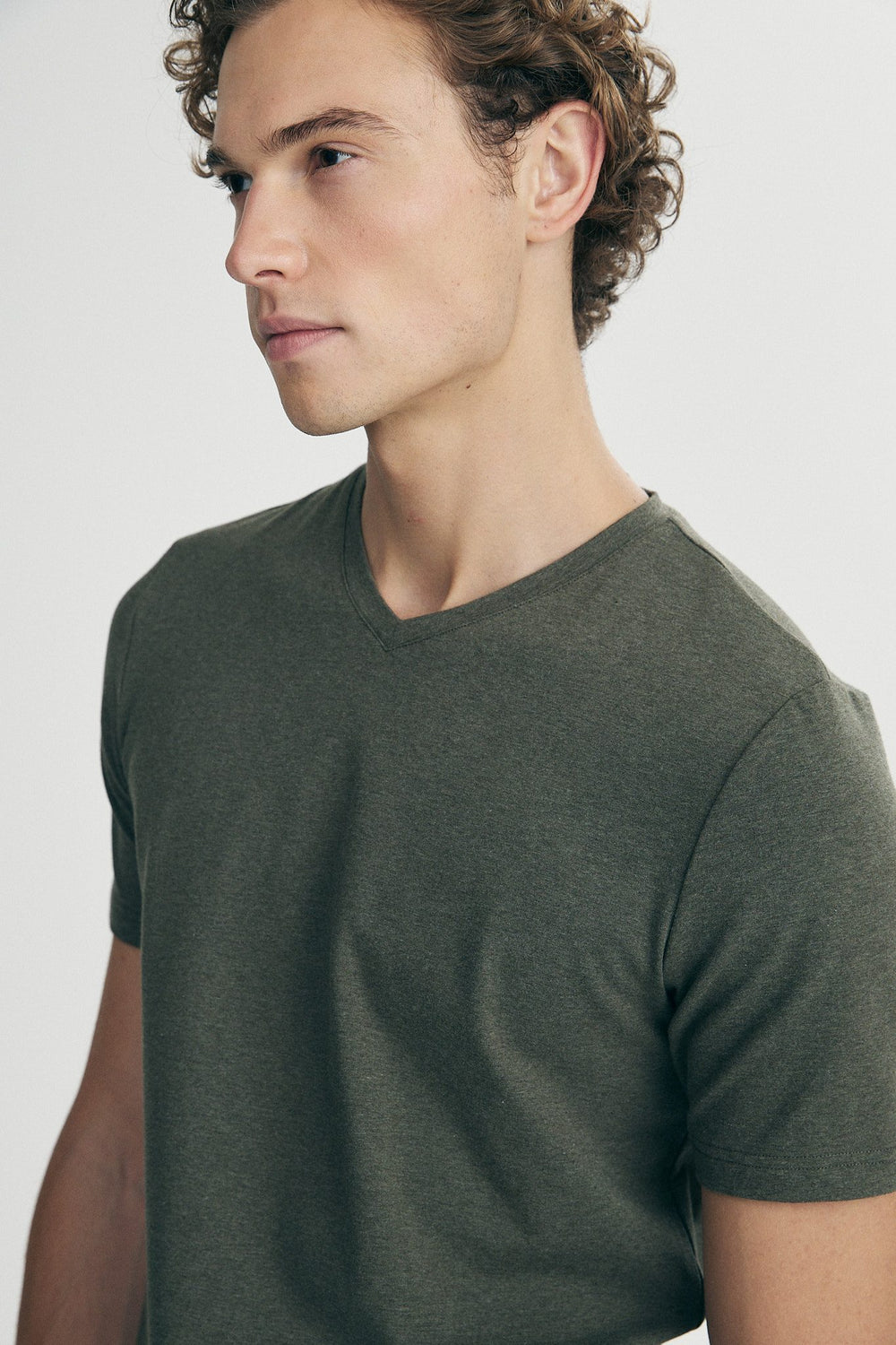 Basic V neck T-shirt