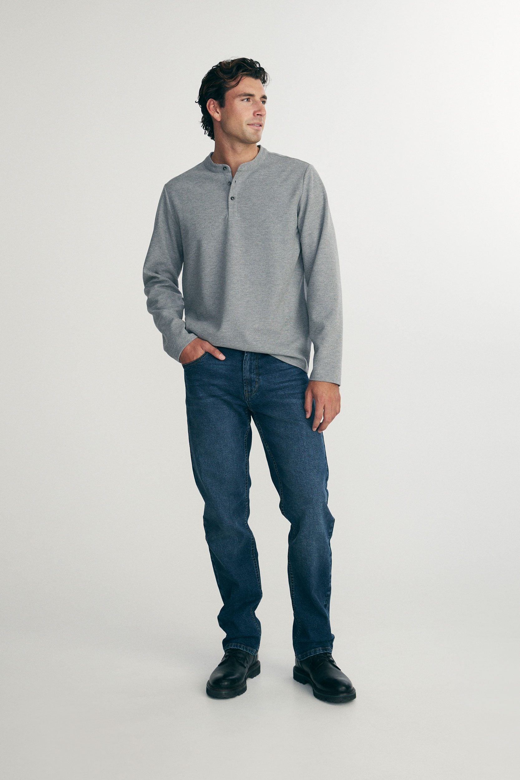 T-shirt henley à tissu côtelé