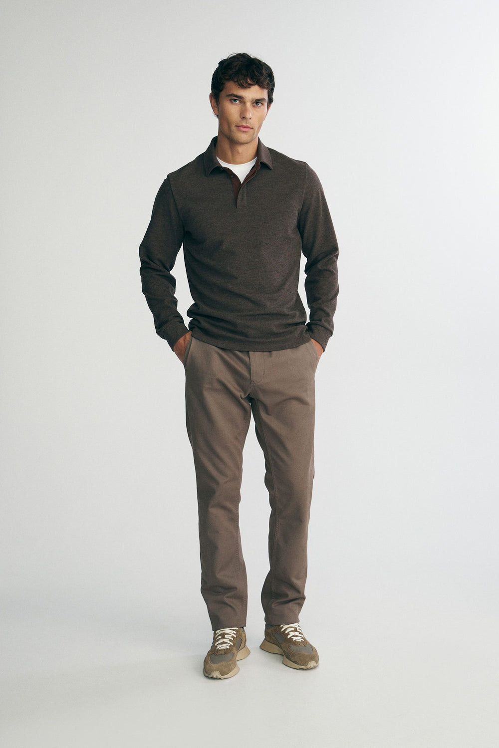 Polo with hidden buttons