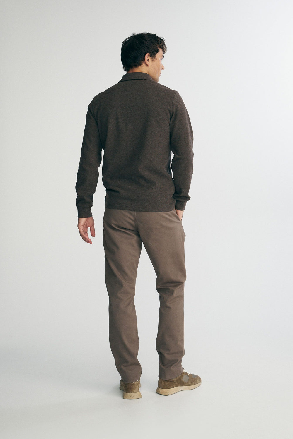 Polo with hidden buttons