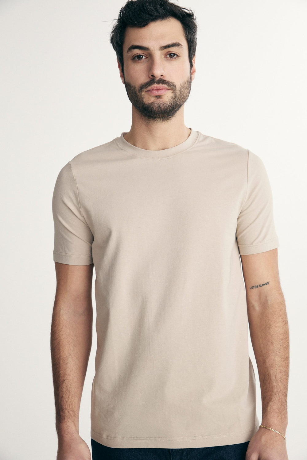 Basic crew neck T-shirt