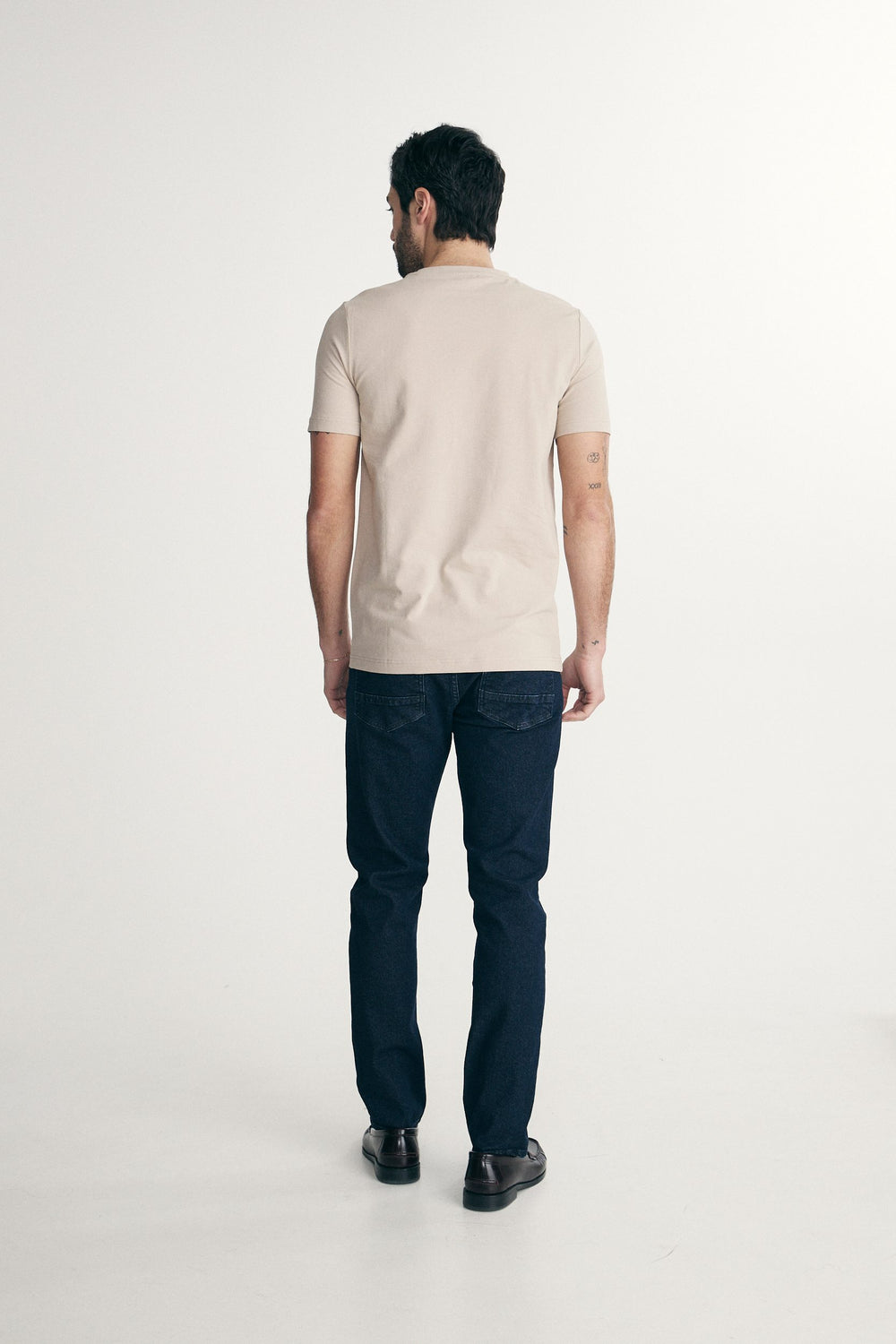 Basic crew neck T-shirt