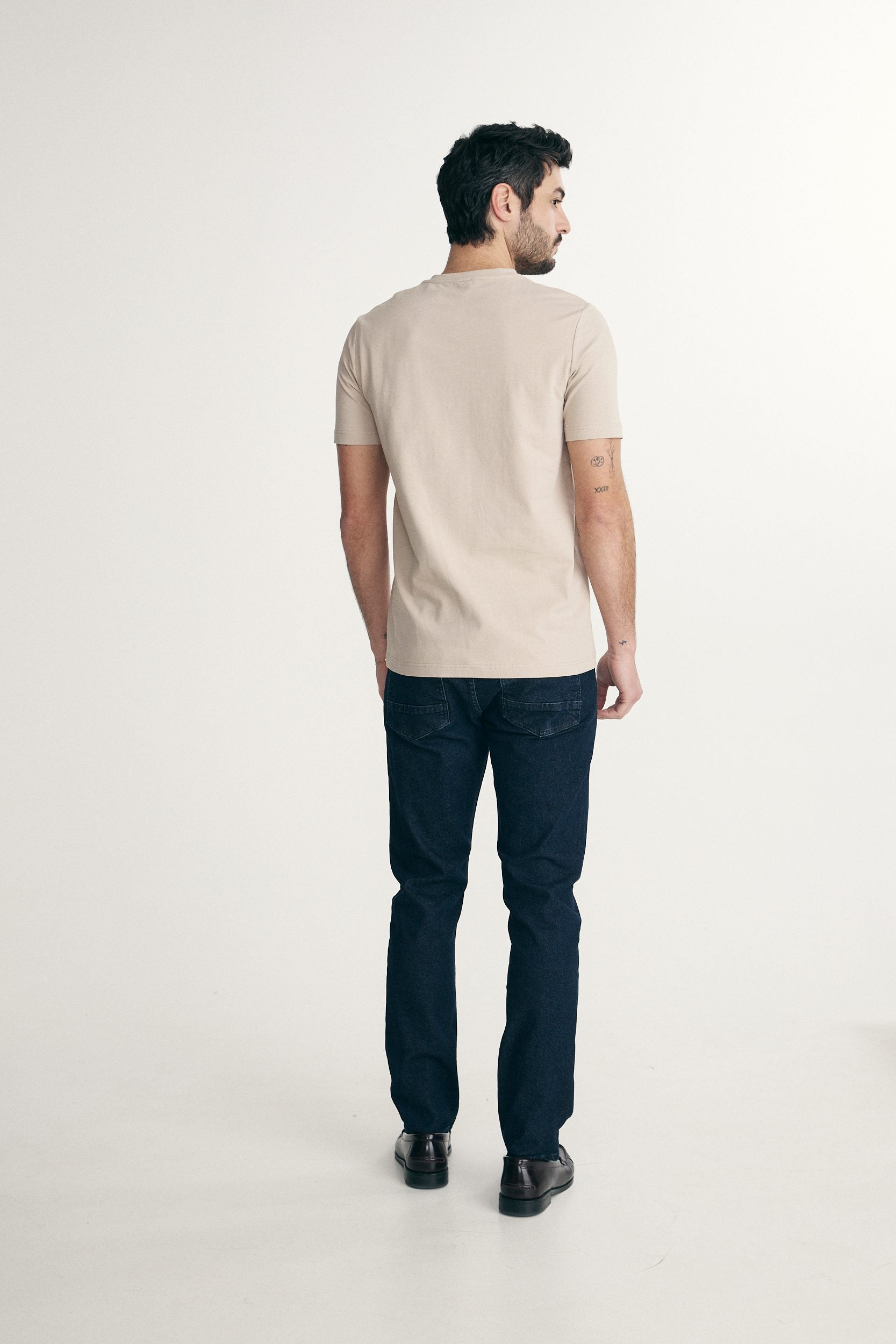 Basic V neck T-shirt