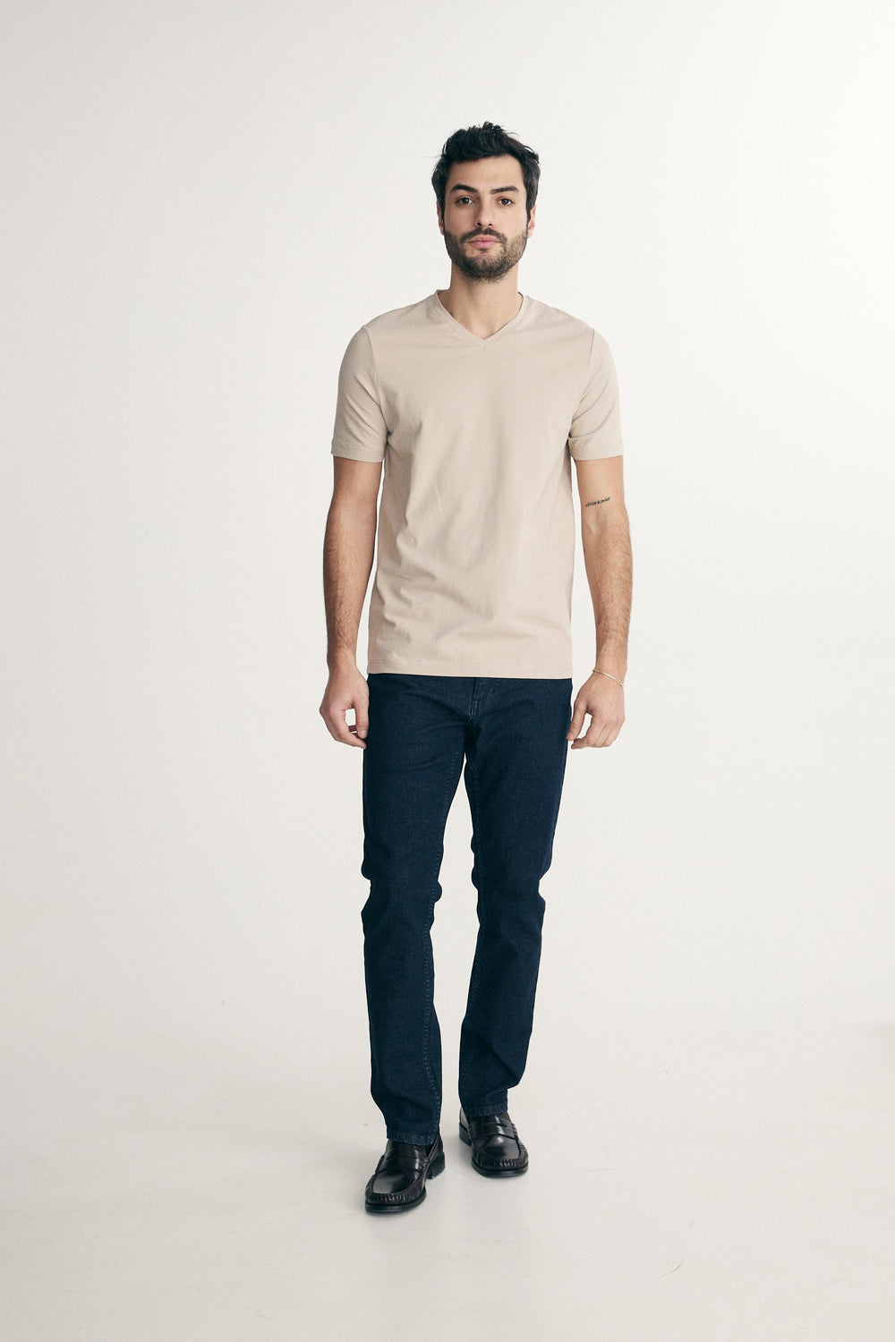 Basic V neck T-shirt