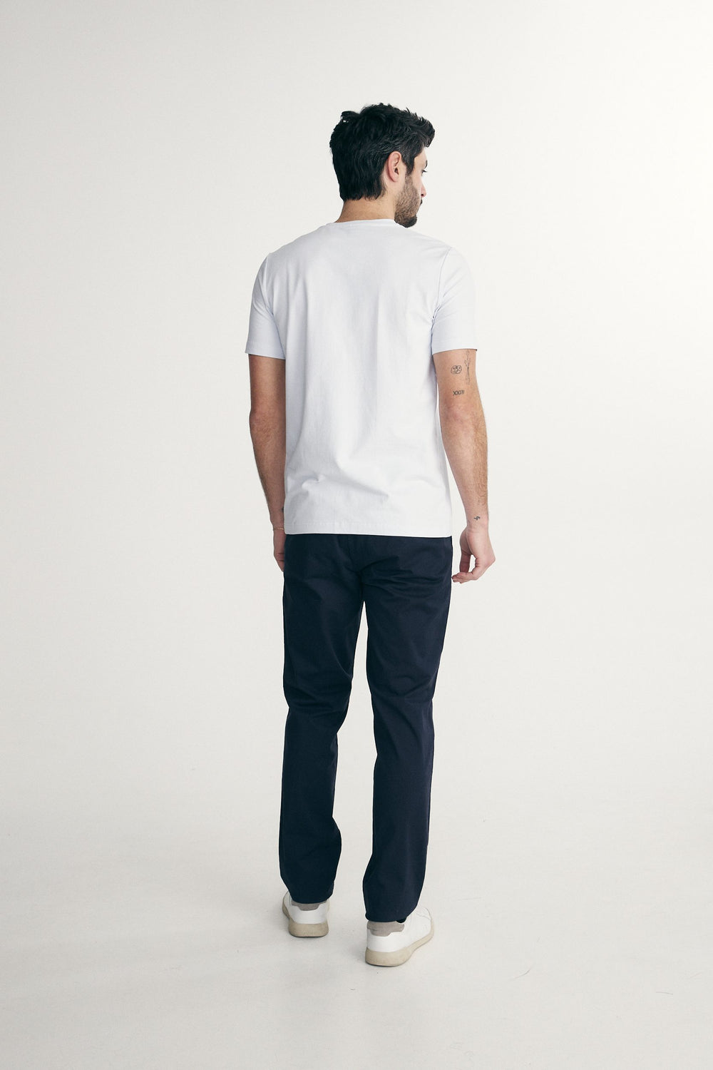Basic V neck T-shirt