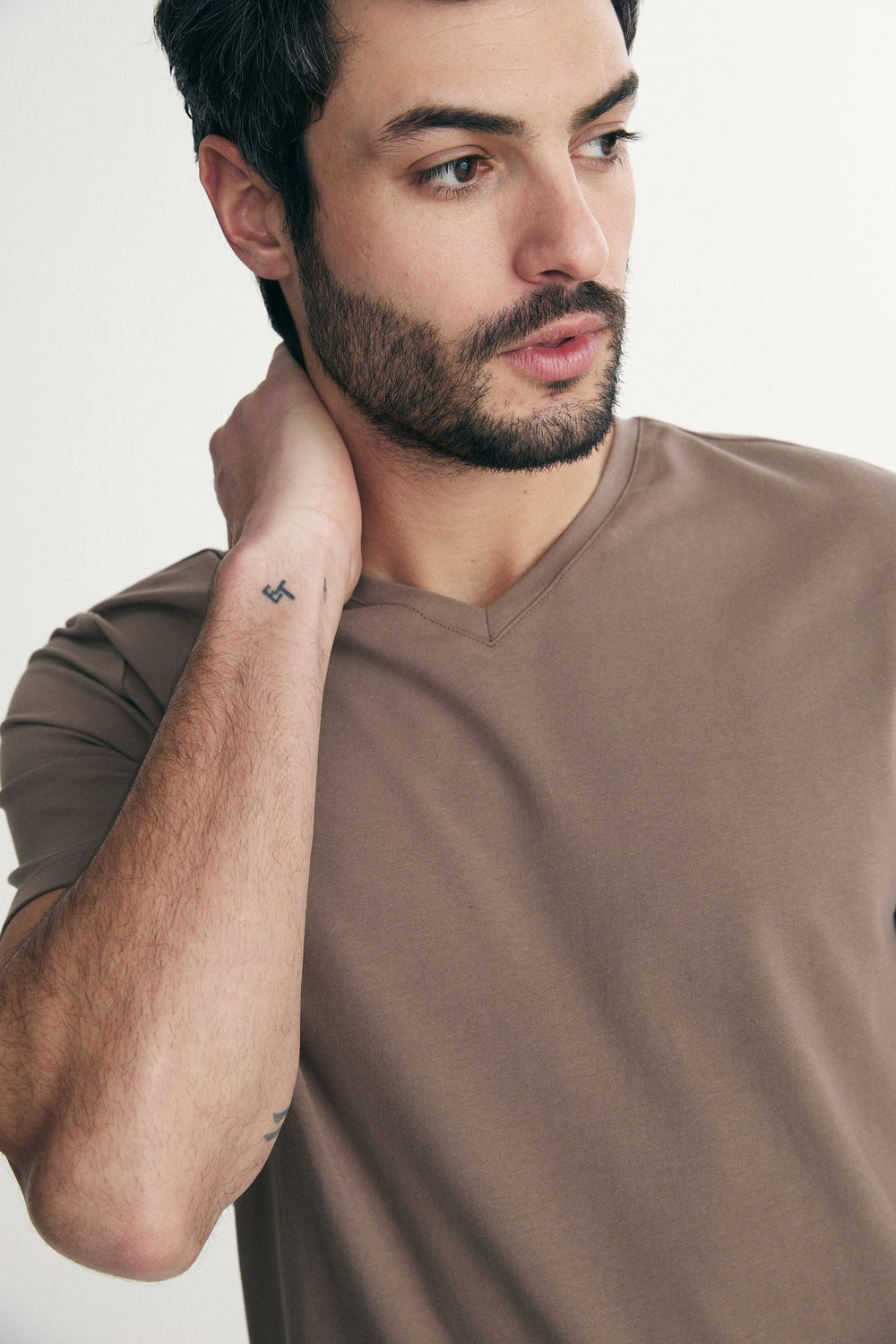 Basic V neck T-shirt
