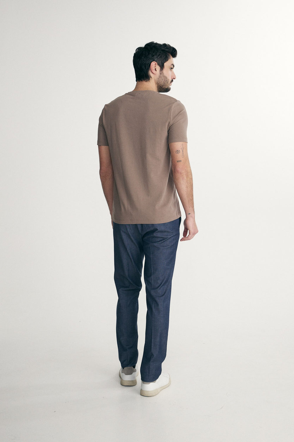 Basic V neck T-shirt